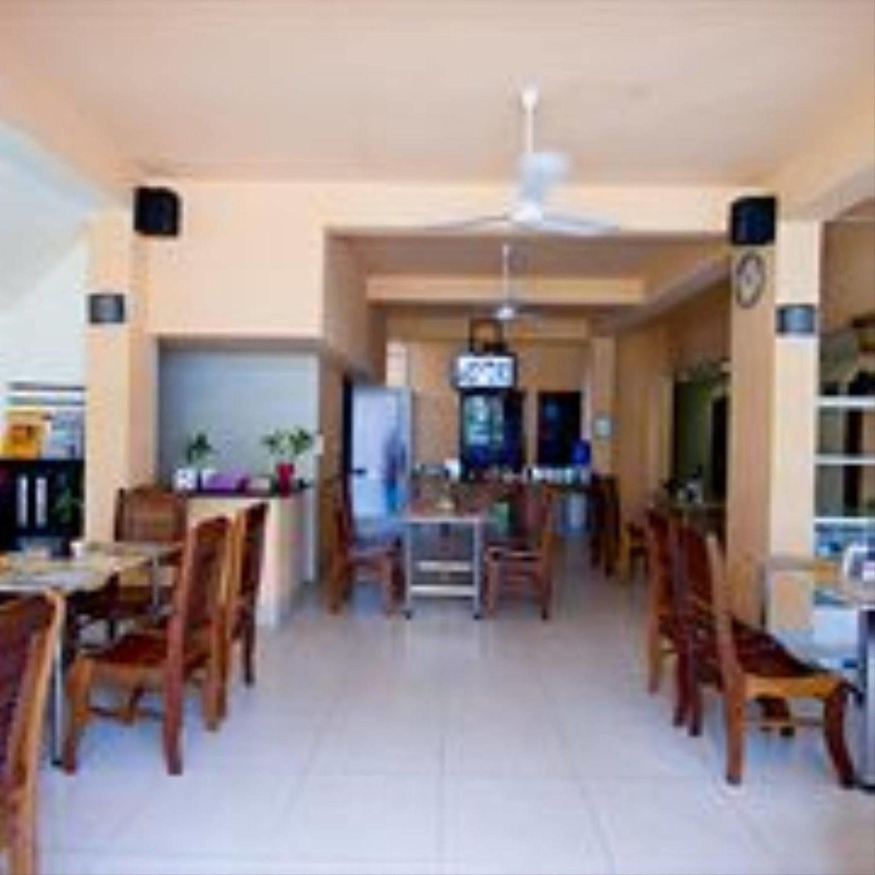 G Eleven Hotel Phnom Penh Exterior foto